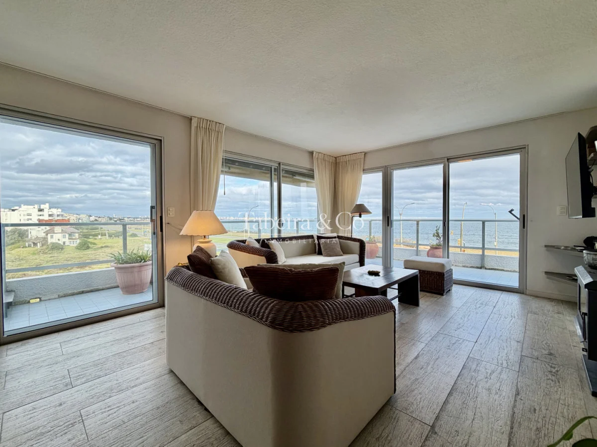 Apartamento en Pinares, propiedad 299180 -Imagen 2