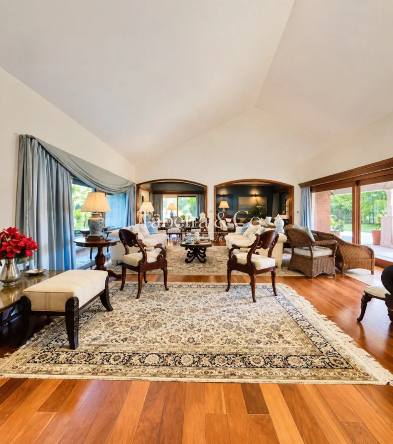 Casa en Berverly Hills, propiedad 299186 -Imagen 2