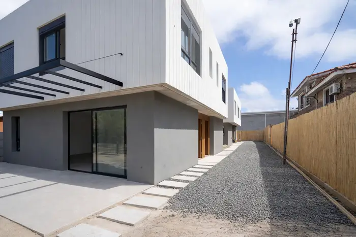Venta y Alquiler de Casas en Barra de Carrasco