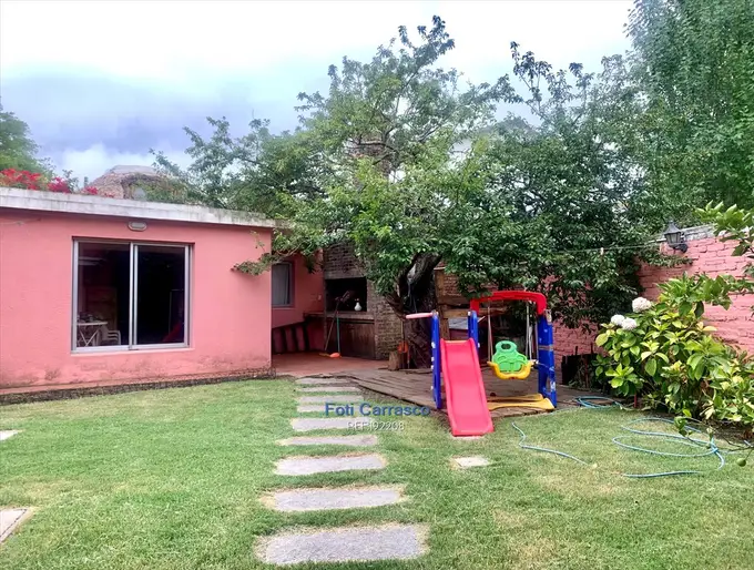 Casa en venta Punta Gorda 4 dormitoriosy fondo verde