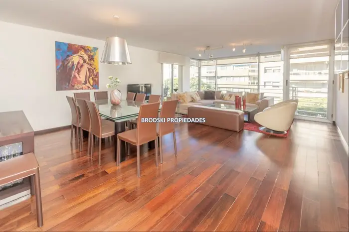 VENTA /ALQUILER APARTAMENTO EN PUNTA CARRETAS - 3 DORMITORIOS, ESTAR, SERVICIO Y 2 GARAJES